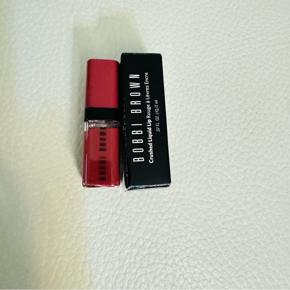 Bobbi Brown Crushed Liquid Lip color in Smoothie Move shade (2 ml) travel size - Picture 2 of 5